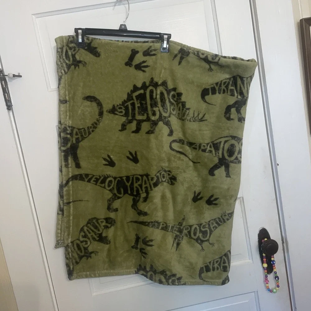 Dinosaur Minky Blanket Olive Green‎ 54